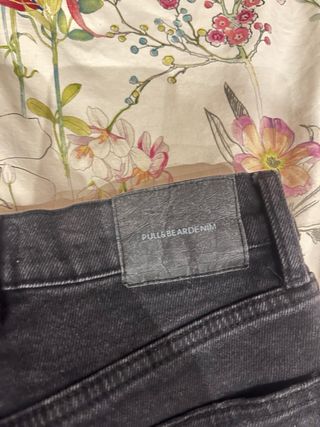 Pantalón vaquero negro niña Pull and Bear