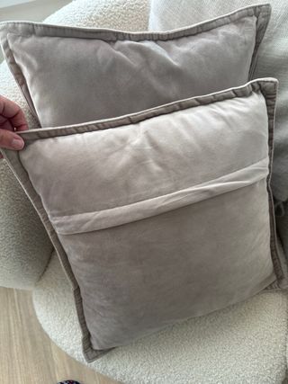 Par de cojines de terciopelo