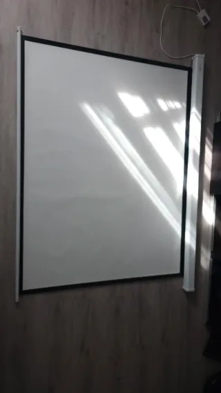 Pantalla Proyección Lux-Screen 192x150cm