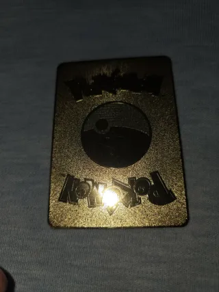 Carta Pokémon Mew Metálica Dorada