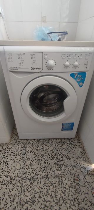 Lavadora Indesit 7kg A++