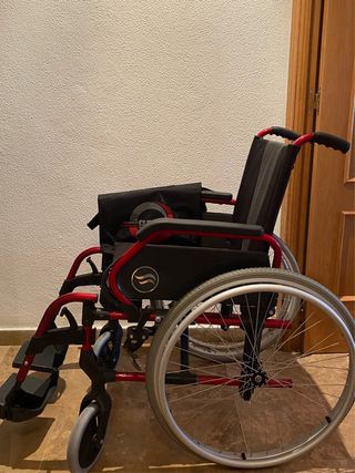 SILLA DE RUEDAS MANUAL PLEGABLE