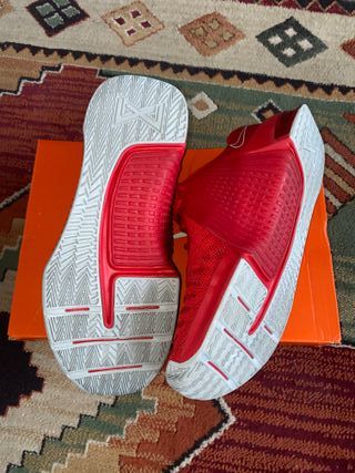 Nike Metcon 9 Talla 44 Rojas