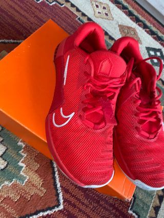 Nike Metcon 9 Talla 44 Rojas