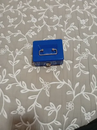 Caja Fuerte Pequeña Azul Metálica