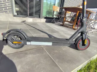 Patinete Eléctrico Negro