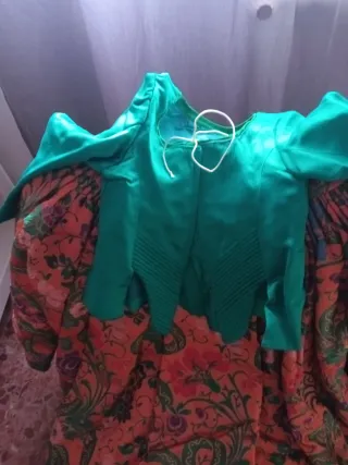 Traje Fallera Niña Naranja y Verde,todo 140€