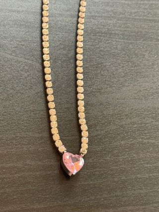 Collana con ciondolo cuore rosa e strass