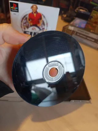 FIFA 2001 PS1 Completo