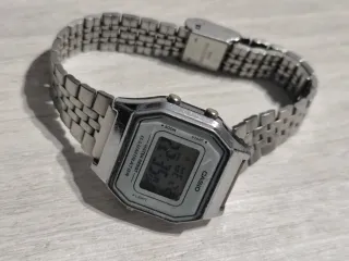 Orologio Casio Argento e Bianco