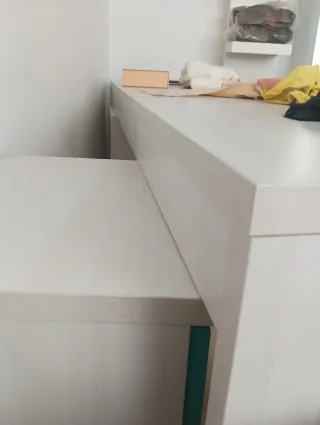 Escritorio moderno blanco