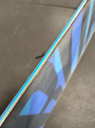 Tabla Snow Burton ( con golpe, reparada)