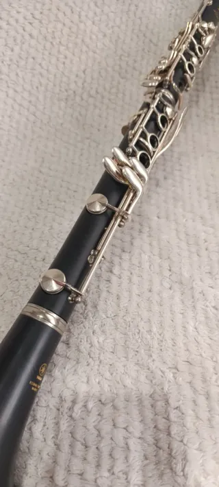 Clarinete Yamaha YCL-255S, maletín, boquilla nueva