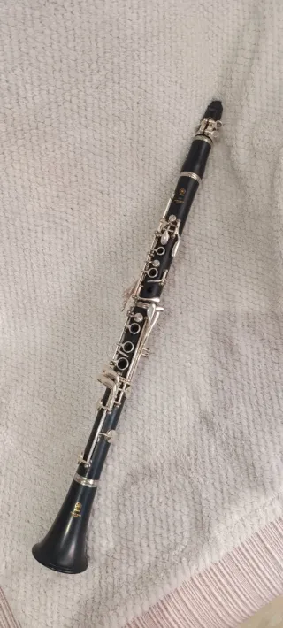 Clarinete Yamaha YCL-255S, maletín, boquilla nueva