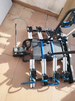 Portabicicletas 4 bicis bola remolque Marca Cruz