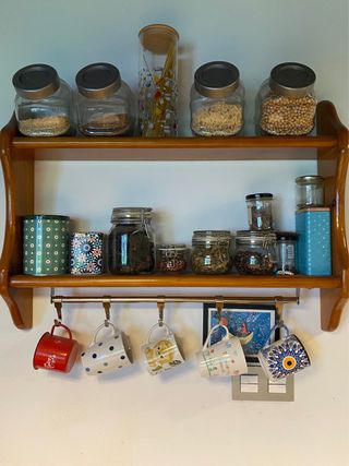 2 Estanterías de madera