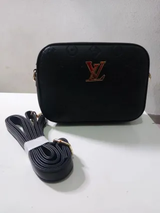 Borse, cinture e portafogli di marca