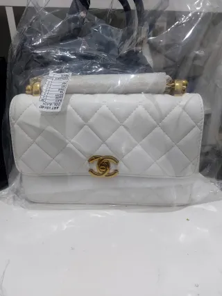 Borse, cinture e portafogli di marca