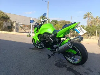 Kawasaki Z1000 año 2008