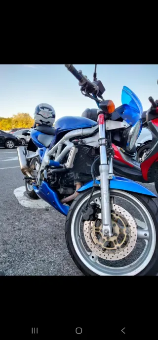 Suzuki SV V-Strom 650-N Naked Manual