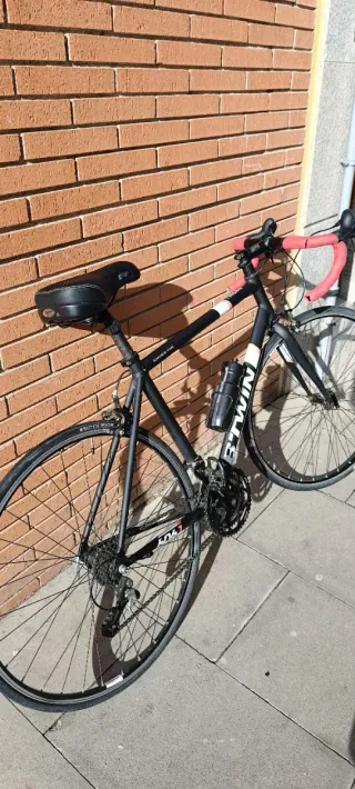 Bicicleta carretera Triban 500