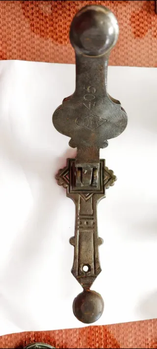 Aldaba/Llamador de puerta inglés marcado Kenrick