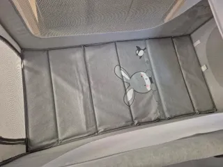 Minicuna de viaje y parque infantil con cambiador