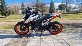 KTM Duke 125 2024 - 8000 km