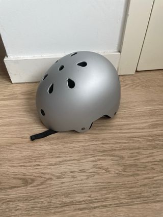 Casco Patinaje Oxelo Plateado