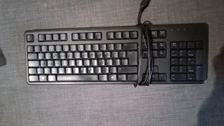 3 Teclados Dell + 1 Teclado HP Negro