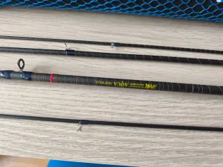 Caña de pescar Maxia Aqua 10'6 2-3