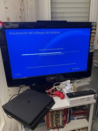 PS4 Slim 1TB Negra + mando + todos sus cables