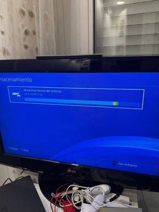 PS4 Slim 1TB Negra + mando + todos sus cables