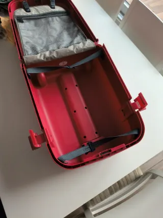 Maleta trolley roja