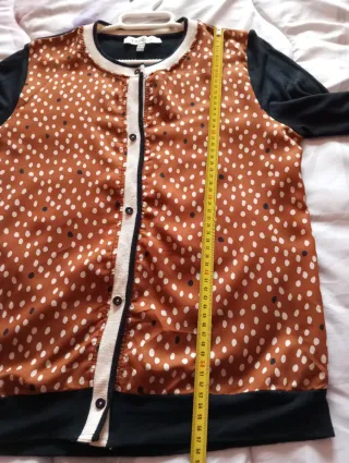 Rebeca Trucco mujer estampado