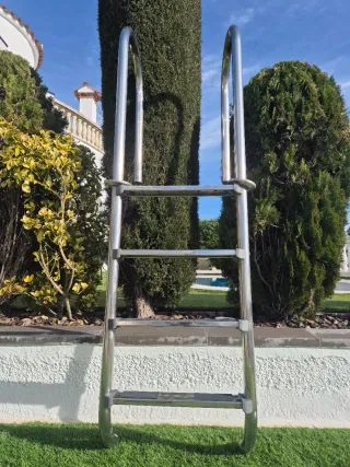 Escalera Astrapool Acero Inoxidable