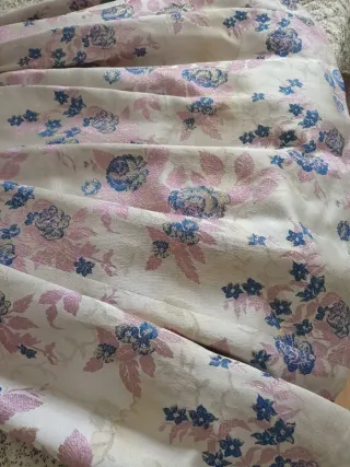 Traje Fallera, dos corpiños, manteletas y delantal