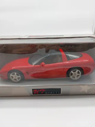 UT Models Chevrolet Corvette 1/18