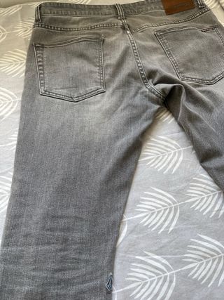 Volcom Pantalones Vaqueros Talla 33 Gris