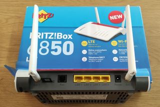FRITZ!Box 6850 LTE Router
