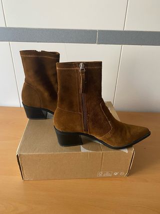 Botines ante Zara. Talla 36