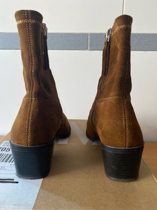 Botines ante Zara. Talla 36