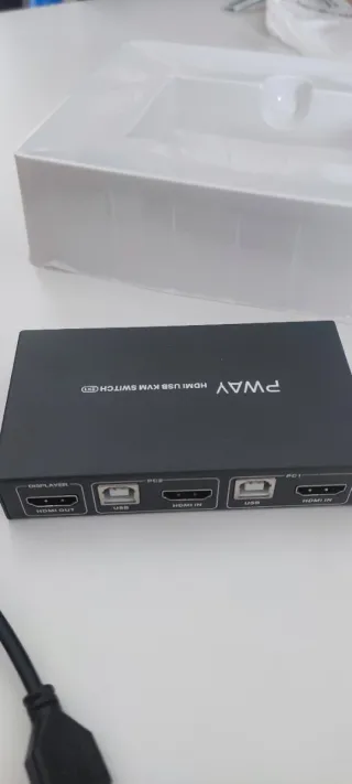 PWAY KVM Switch HDMI USB