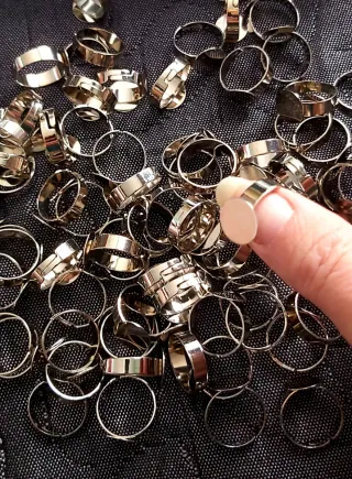 Lote.  20 Anillos Ajustables Plateados