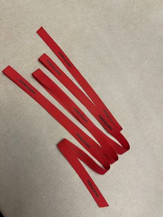 Nastrino Ferragamo Rosso Originale ( lunghissimo )