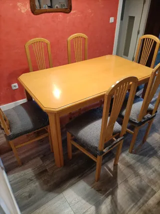 Mesa comedor extensible y 6 sillas madera