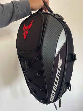 Mochila protectora para moto