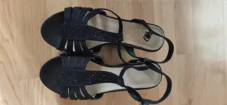 Sandalias Foxy Up fiesta negras con pedrería