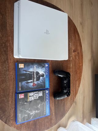 Console PS4 Bianca + 2 Giochi + controller