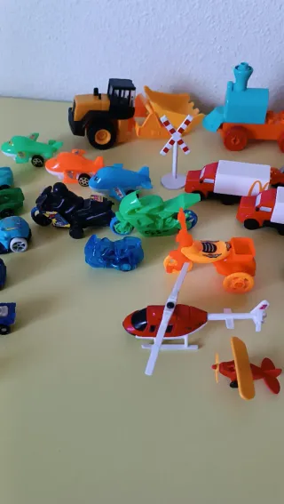 Lote Juguetes Varios Coches Trenes Aviones Gruas